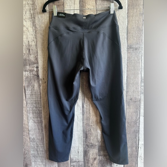 NWT Victoria’s Secret PINK Ultimate High Waist 7/8 Ankle Leggings Large - Picture 9 of 12